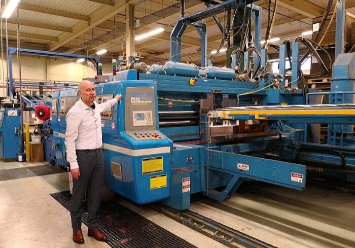 Drukken op karton machine drukwerk ed cornelissen corporateprint businesscardprinting